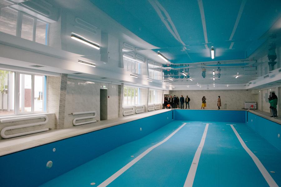 В Изюмском оздоровительном комплексе «Донец» построили новый бассейн