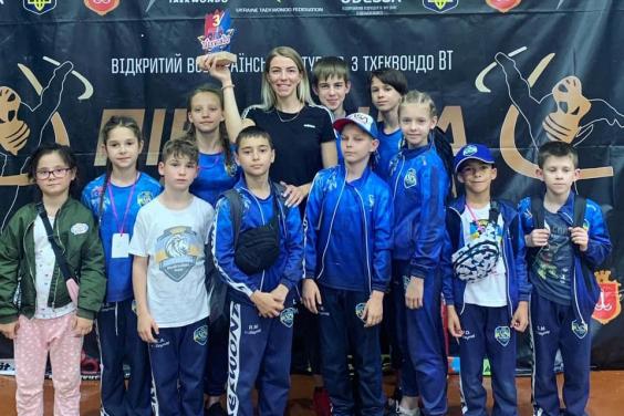 Тхеквондисти Харківщини привезли 12 золотих медалей з Одеси