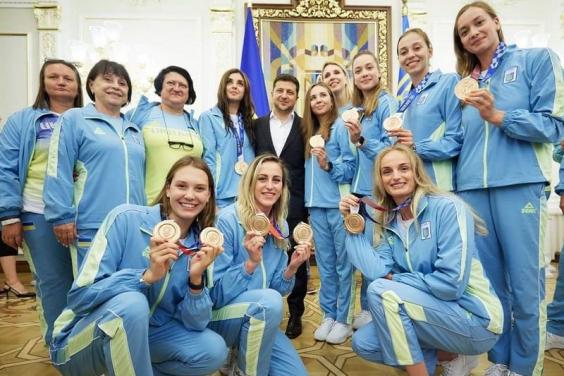 Харківські олімпійці та їх тренери відзначені державними нагородами України