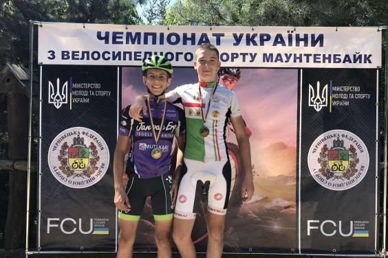 Харківські велогонщики завоювали медалі в Чернівцях
