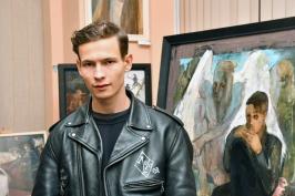 Харків’ян запрошують на зустріч з автором виставки живопису «Срібний промінь» Олексієм Александровим Харків’ян запрошують на зустріч з автором виставки живопису «Срібний промінь» Олексієм Александровим
