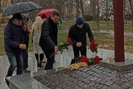 Громадськість Харківщини вшанувала пам’ять жертв Голодомору Громадськість Харківщини вшанувала пам’ять жертв Голодомору
