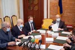 Ми – в одному кроці від вирішення питання відновлення роботи ХАЗу – Олександр Скакун Ми – в одному кроці від вирішення питання відновлення роботи ХАЗу – Олександр Скакун