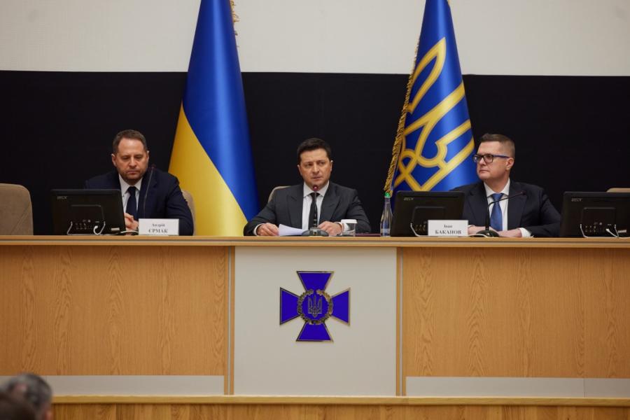 Президент на засіданні колегії СБУ: Безпека України – нині найперший пріоритет держави Президент на засіданні колегії СБУ: Безпека України – нині найперший пріоритет держави