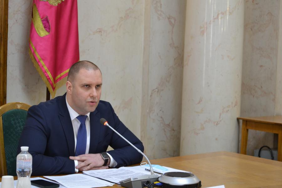 Потрібно залучати додаткові інвестиції до ремонту місцевих доріг – Олег Синєгубов