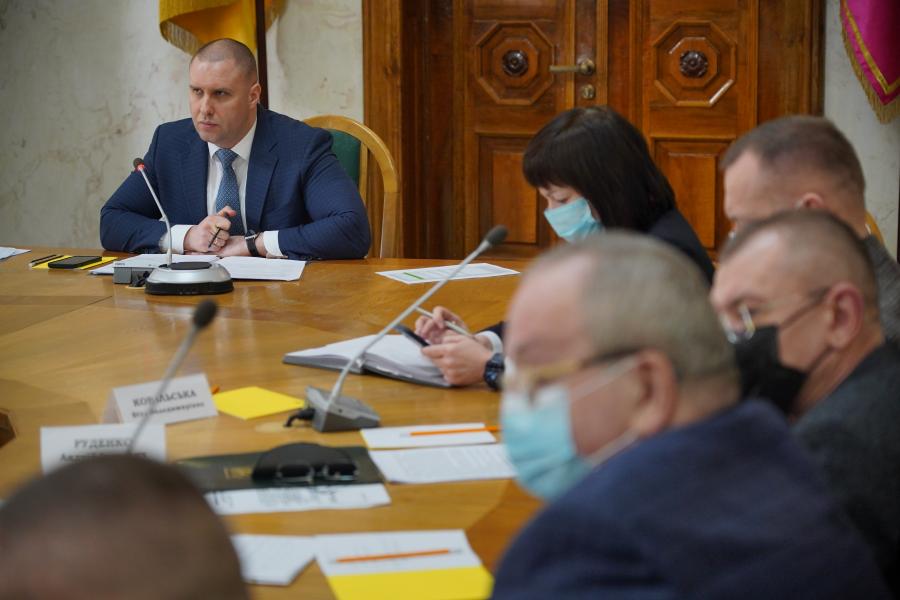 Ми всі маємо виконувати підписаний Меморандум щодо непідвищення тарифів на тепло – Олег Синєгубов Ми всі маємо виконувати підписаний Меморандум щодо непідвищення тарифів на тепло – Олег Синєгубов