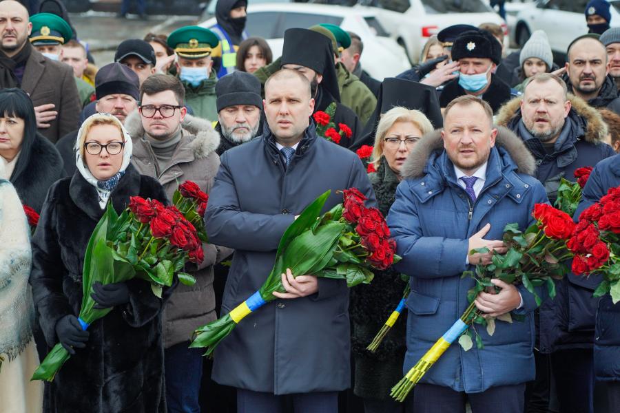 Шановні українці, щиро вітаю всіх з великим та величним державним святом – Днем Соборності України!