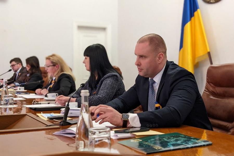 На позачерговій сесії обласної ради розглянули питання розвитку формування територіальної оборони На позачерговій сесії обласної ради розглянули питання розвитку формування територіальної оборони