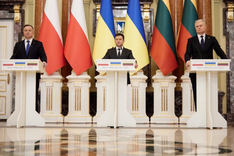 Конкретні кроки з боку ЄС щодо повноправного членства України підтримали б нас у цих складних умовах. Президент