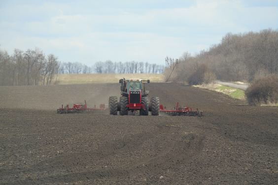 В Харьковской области яровыми зерновыми и зернобобовыми культурами засеяно почти 23 тыс. га.