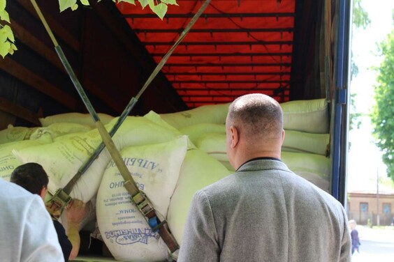 Громадам Харківської області передають борошно і цукор для випікання хлібу