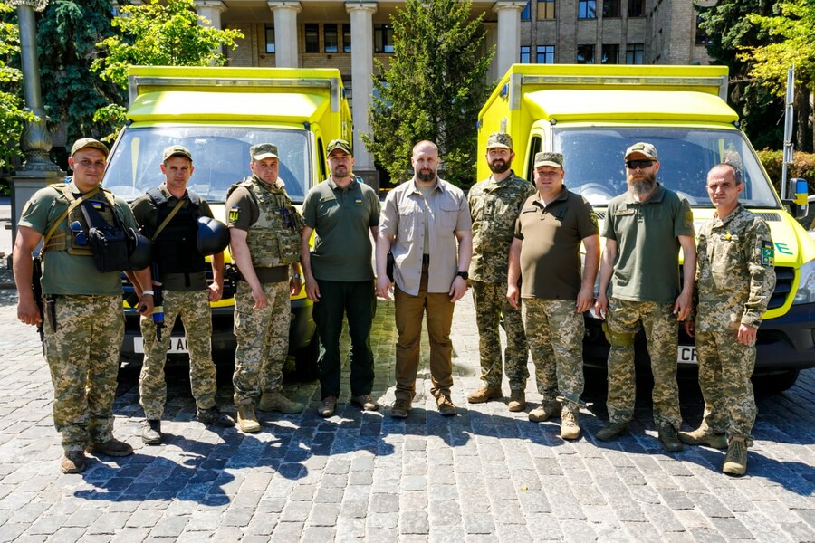 Харківські медики екстреної допомоги отримали нові автомобілі