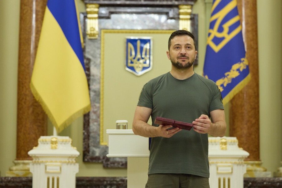 Президент нагородив журналістів, які борються за Україну на воєнному та інформаційному фронті