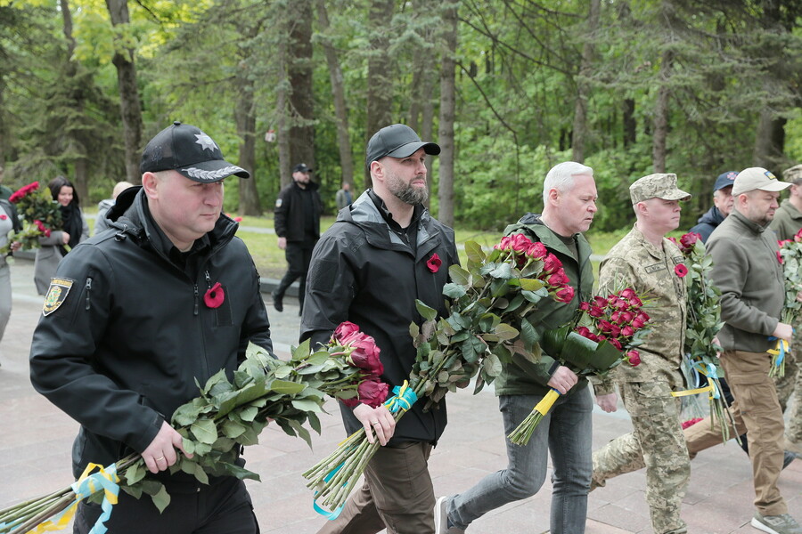 У День пам’яті та примирення Олег Синєгубов вшанував жертв Другої світової війни