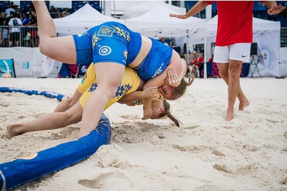 Харківські спортсмени здобули перемоги на третьому етапі світової серії з пляжної боротьби