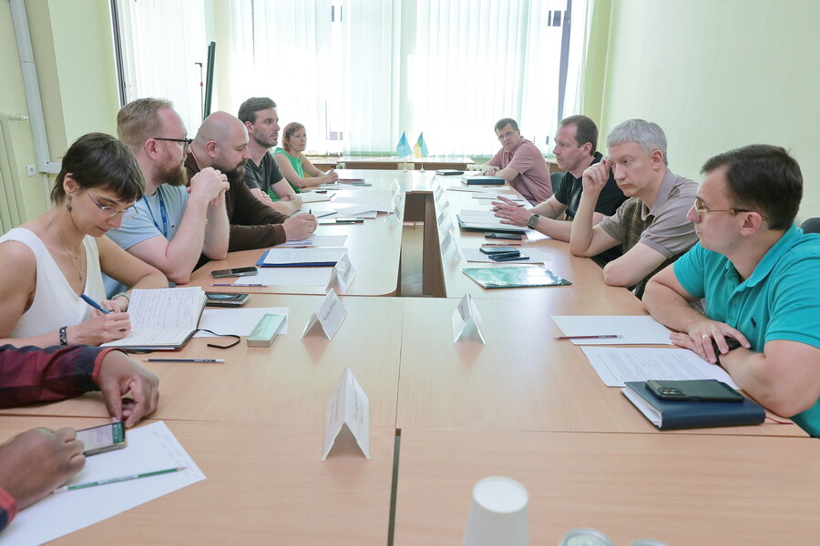 Євген Іванов провів зустріч з представниками міжнародних гуманітарних організацій