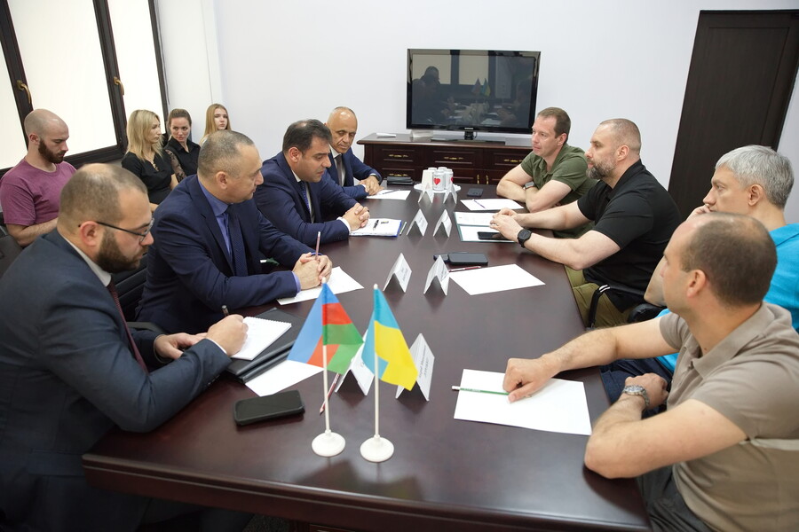 Олег Синєгубов зустрівся з делегацією Азербайджанської Республіки