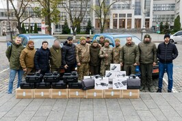Захисникам Харківщини передали 15 дронів типу Mavic