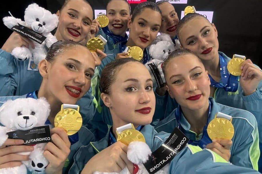 Харків'янки здобули золоту та бронзову медалі третього етапу Кубка світу з артистичного плавання