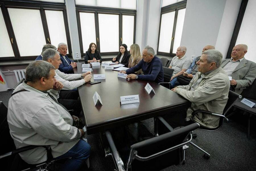 В Харківській ОВА обговорили питання підтримки учасників ліквідації Чорнобильської катастрофи В Харківській ОВА обговорили питання підтримки учасників ліквідації Чорнобильської катастрофи
