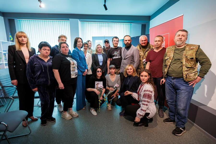 За сприяння Харківської ОВА у Лозівському районі відкрили ветеранський центр «Нескорені» За сприяння Харківської ОВА у Лозівському районі відкрили ветеранський центр «Нескорені»