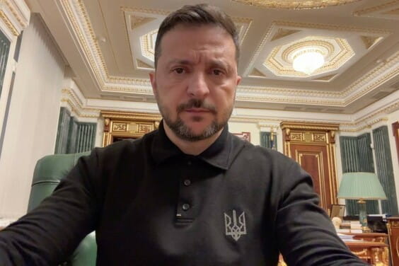 Треба припинити удари, припинити вбивства й після цього шукати рішення на перемовинах – звернення Президента