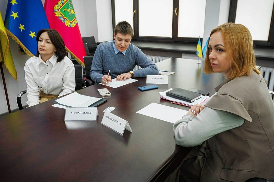 У Харківській ОВА обговорили реалізацію пілотного проєкту з психосоціальної підтримки учасників освітнього процесу У Харківській ОВА обговорили реалізацію пілотного проєкту з психосоціальної підтримки учасників освітнього процесу