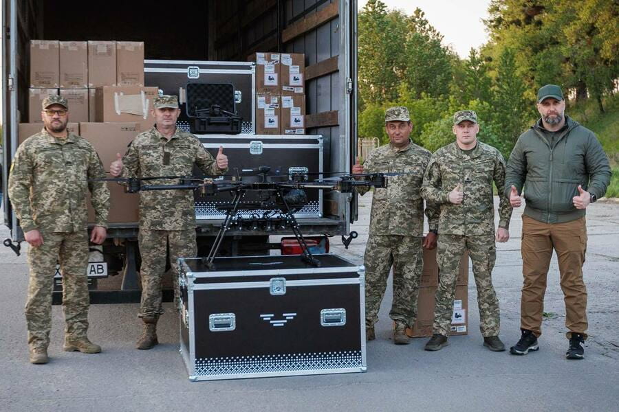 Передали ще 50 дронів українським захисникам – Олег Синєгубов Передали ще 50 дронів українським захисникам – Олег Синєгубов