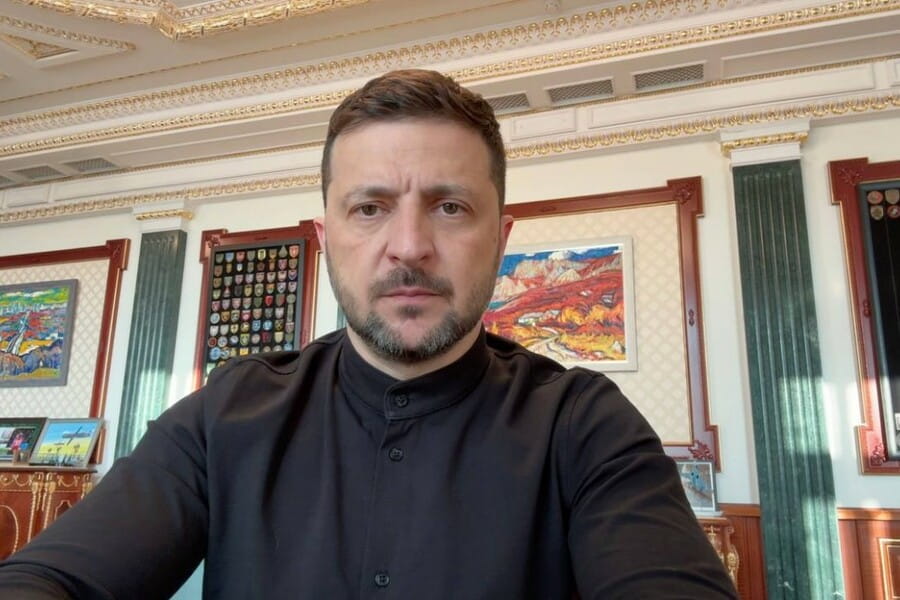 Кожен наш підрозділ, який успішно виконує завдання на своєму напрямку, береже всю державу – звернення Президента Кожен наш підрозділ, який успішно виконує завдання на своєму напрямку, береже всю державу – звернення Президента