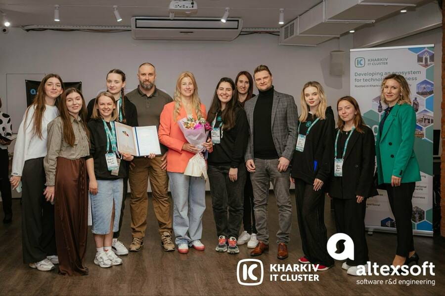 Начальник ХОВА Олег Синєгубов привітав Kharkiv IT Cluster із 10-річчям Начальник ХОВА Олег Синєгубов привітав Kharkiv IT Cluster із 10-річчям