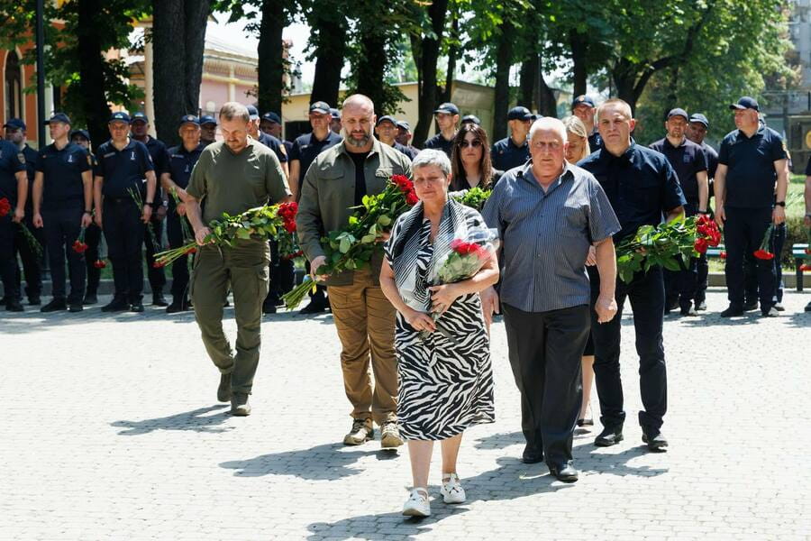 На Харківщині вшанували пам’ять героя-рятувальника Артема Костирі На Харківщині вшанували пам’ять героя-рятувальника Артема Костирі