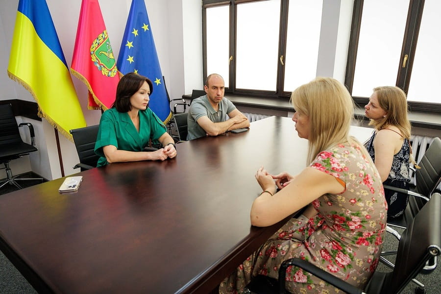 Харківська ОВА і Kharkiv IT Cluster посилюють співпрацю у сфері підтримки ветеранів Харківська ОВА і Kharkiv IT Cluster посилюють співпрацю у сфері підтримки ветеранів