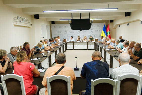 У Харківській ОВА обговорили питання щодо забезпечення комплексними медпослугами постраждалих внаслідок Чорнобильської катастрофи У Харківській ОВА обговорили питання щодо забезпечення комплексними медпослугами постраждалих внаслідок Чорнобильської катастрофи