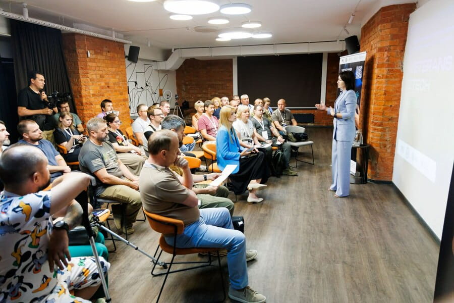 Харківська ОВА і Kharkiv IT Cluster реалізують спільний проєкт з підтримки ветеранів