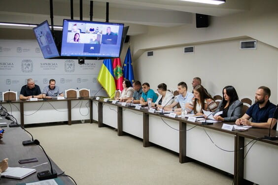 В Харківській ОВА розглянули хід реконструкції закладів охорони здоров’я та освіти