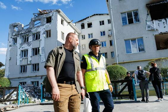 Олег Синєгубов привітав начальника ГУ ДСНС у Харківській області з присвоєнням високого звання