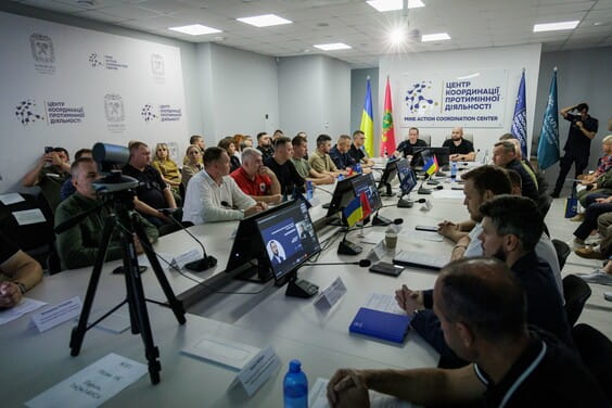 У Центрі протимінної діяльності при ХОВА підбили підсумки першого року роботи