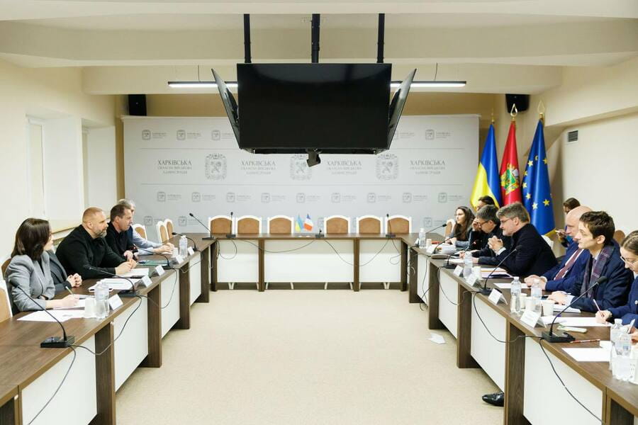 Олег Синєгубов провів робочу зустріч із Надзвичайним і Повноважним Послом Французької Республіки в Україні Гаелем Весьєром