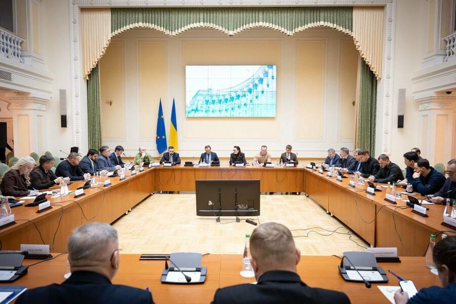 Начальник ХОВА Олег Синєгубов взяв участь у нараді щодо рішення Уряду про перегляд фактичних списків обʼєктів критичної інфраструктури