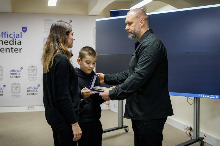 У Харківській ОВА родинам полеглих працівників поліції вручили відзнаки Президента України