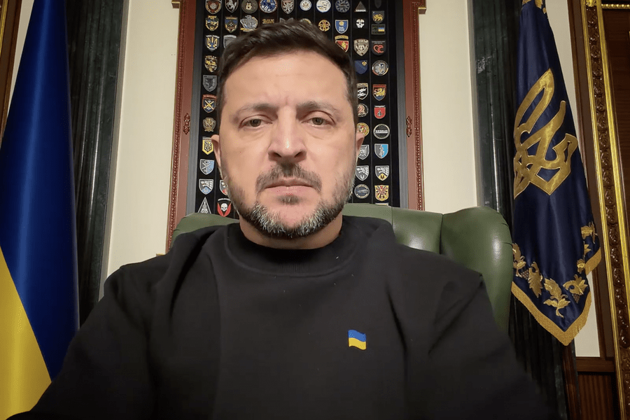 Сьогоднішній російській удар по автобусу на Дніпровщині – це злочин, злочин показовий, який ще раз демонструє, що саме Росія несе відповідальність за ескалацію – звернення Президента