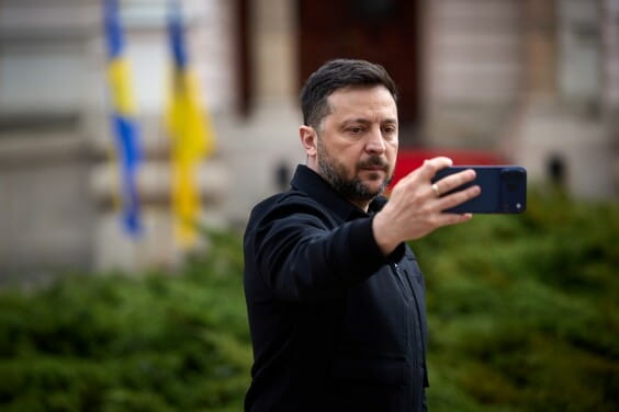 Візити цього тижня були саме про те, щоб ми навесні та влітку могли зберігати стійкість і силу України – звернення Президента