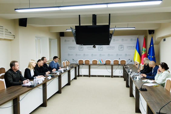 У Харківській ОВА обговорили впровадження антикорупційної ініціативи в регіоні
