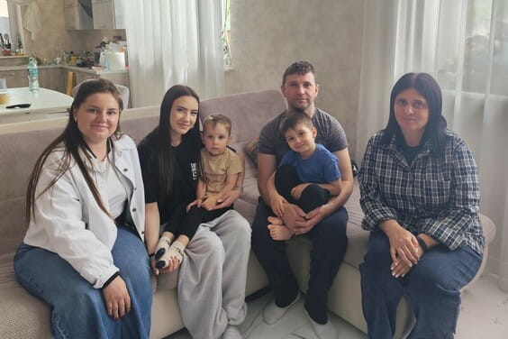 Харківська ОВА продовжує роботу з громадами області для посилення соціальної підтримки населення