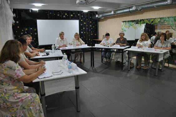 Харківська ОВА продовжує роботу з громадами області для розширення соціальної підтримки населення