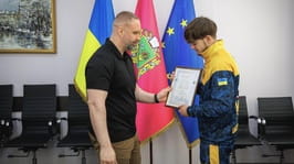 Олег Синєгубов зустрівся з чемпіоном України з Muaythai Микитою Гавриловим