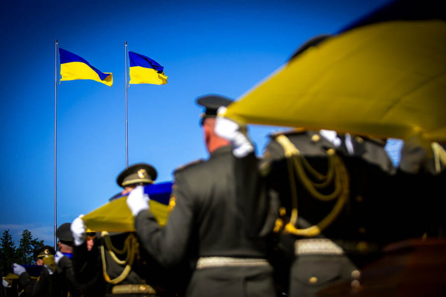 Харківська ОВА долучилася до поховання невпізнаних Захисників і Захисниць України