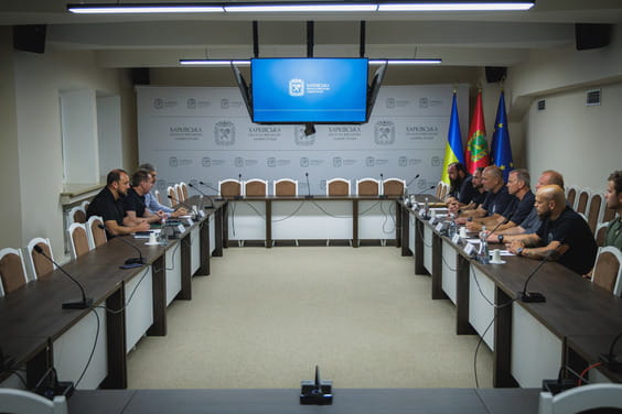 Харківська ОВА посилює співпрацю з міжнародними партнерами для підтримки оборонців та підготовки до опалювального сезону