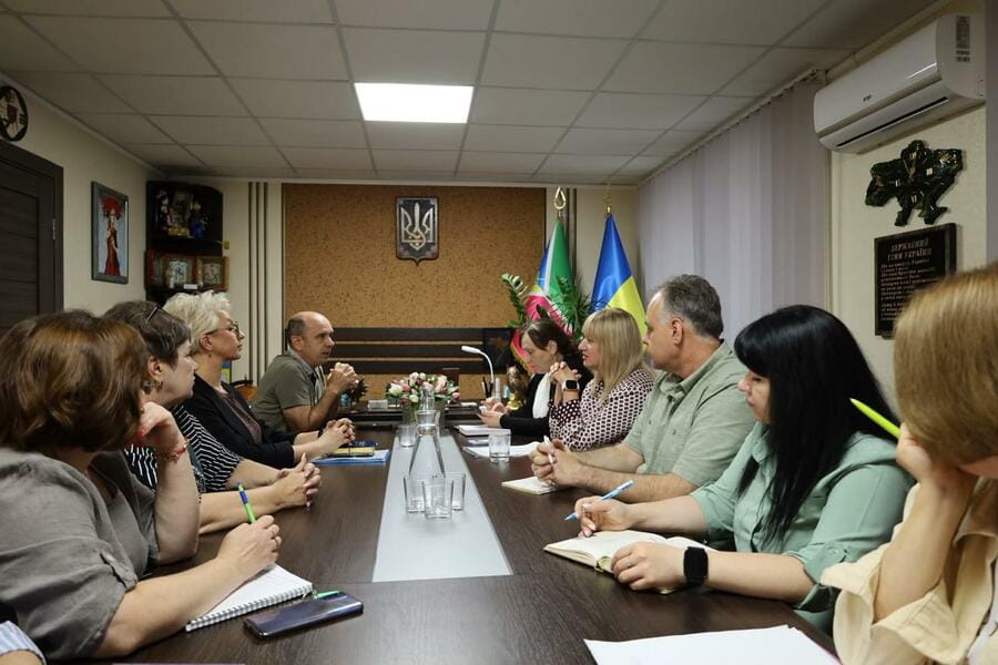 Харківська ОВА продовжує системну підтримку сімей з дітьми, людей похилого віку, осіб з інвалідністю та ВПО