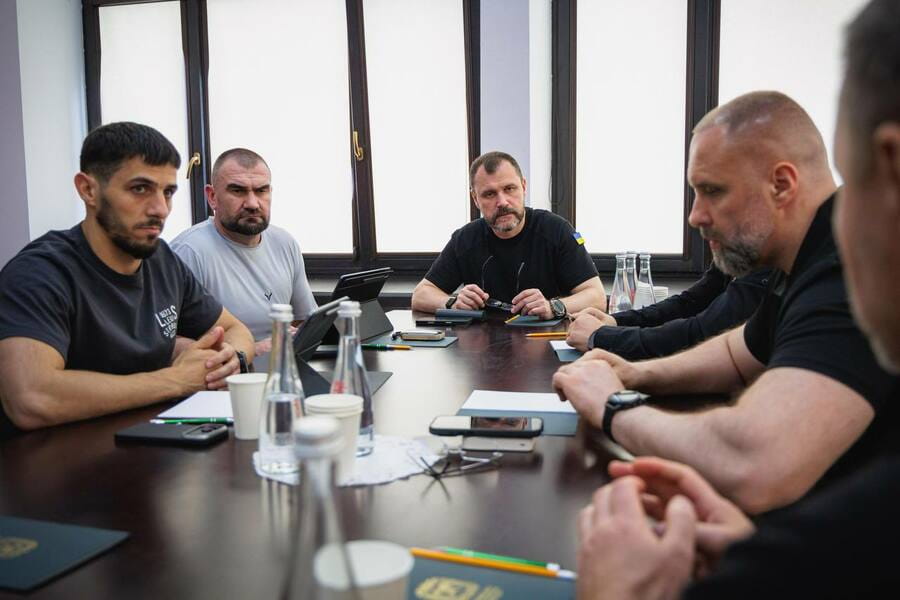 «Сьогодні на Харківщині працювали разом із секретарем РНБО України Ігорем Клименком і Міністром економіки та довкілля Олександром Кравченком», – Олег Синєгубов